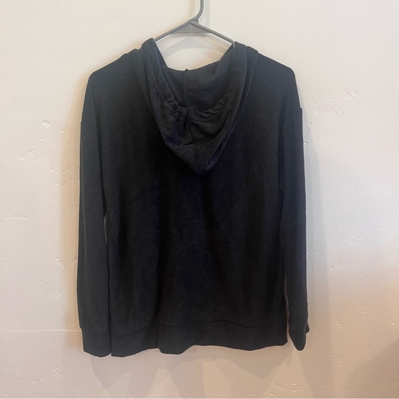 Black Zip Up Hoddie in super soft material(: - Picture 3 of 3